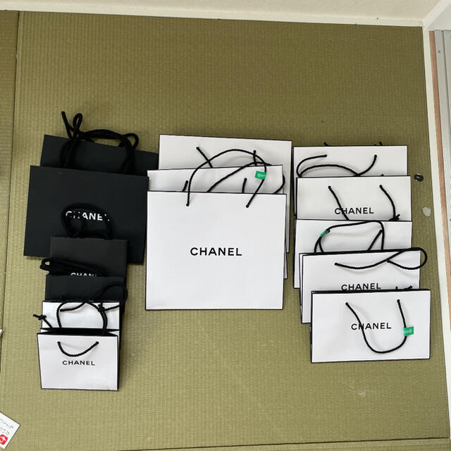 CHANEL(シャネル)のあこさんシャネル紙袋 レディースのバッグ(ショップ袋)の商品写真