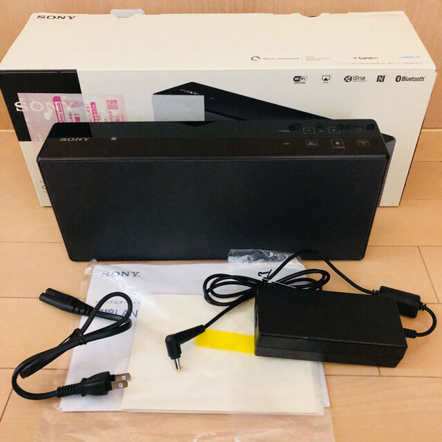 SONY(ソニー)のSONY SRS-X7(B) ソニーワイヤレスポータブルスピーカー スマホ/家電/カメラのオーディオ機器(スピーカー)の商品写真