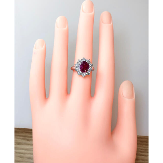 キラキラshop 大粒　ルビー　ほぼ4ct 豪華　ダイヤ　ギラギラ　リング　pt レディースのアクセサリー(リング(指輪))の商品写真