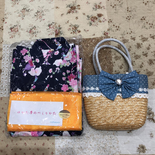 motherways(マザウェイズ)の送料込み新品マザウェイズ浴衣、カバンセット☆130サイズ キッズ/ベビー/マタニティのキッズ服女の子用(90cm~)(甚平/浴衣)の商品写真