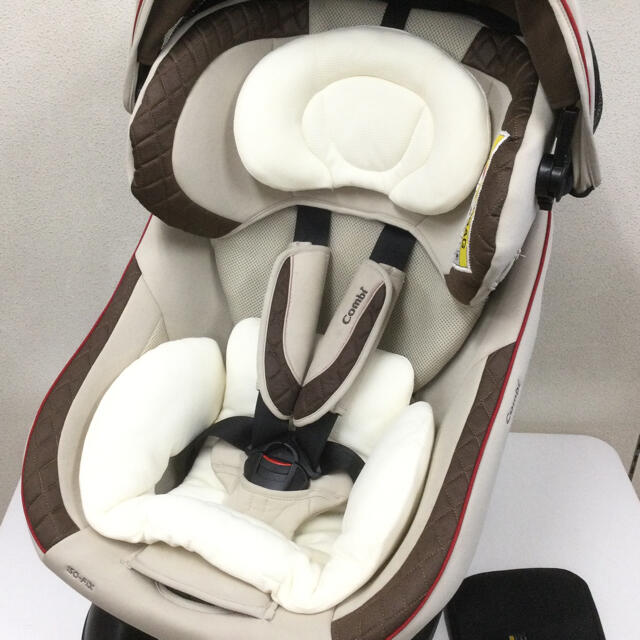 combi(コンビ)の専用 綺麗！コンビ チャイルドシート クルムーヴスマート ISOFIX キッズ/ベビー/マタニティの外出/移動用品(自動車用チャイルドシート本体)の商品写真