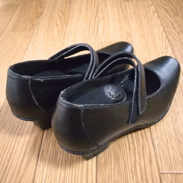 アサヒ(アサヒ)のアサヒ コンフォート 靴 パンプス FLORA 22.5㎝ 黒 ブラック レディースの靴/シューズ(ハイヒール/パンプス)の商品写真