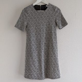 エイチアンドエム(H&M)のH&M　ワンピース(ひざ丈ワンピース)