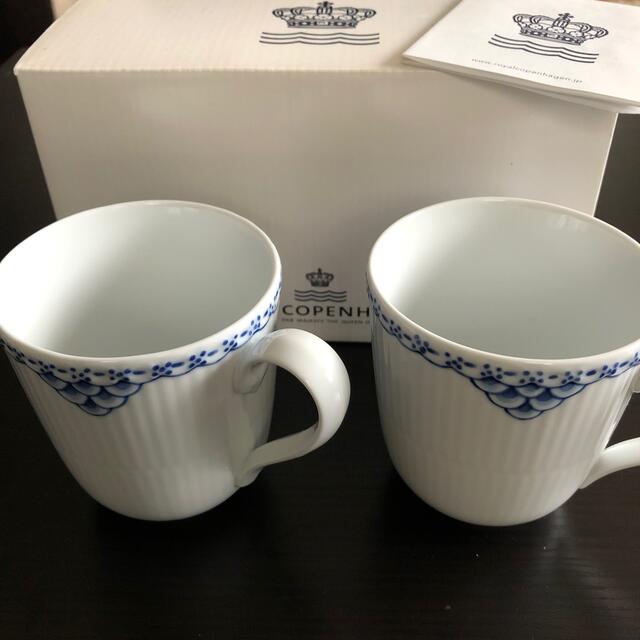 ROYAL COPENHAGEN(ロイヤルコペンハーゲン)のご専用☆未使用☆ロイヤルコペンハーゲン☆素敵なマグカップ☆ペア インテリア/住まい/日用品のキッチン/食器(グラス/カップ)の商品写真