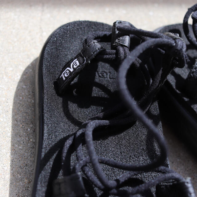 Teva(テバ)のTeva VOYA INFINITY ボヤ インフィニティー サンダル レディースの靴/シューズ(サンダル)の商品写真