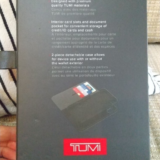 TUMI  iPhone Xs Max 手帳型ケース 2