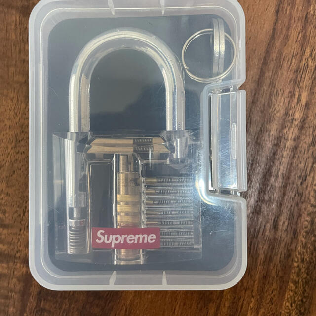 supreme 南京錠　セット！