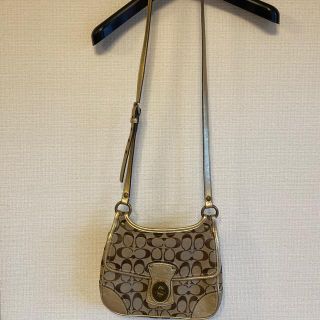 コーチ(COACH)のpure-design様専用コーチ　ゴールドショルダーバッグ(ショルダーバッグ)