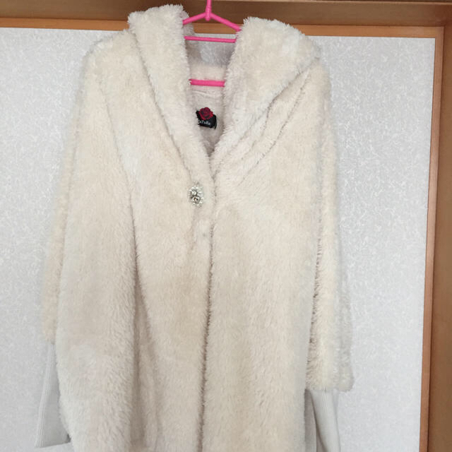 DaTuRa(ダチュラ)の再値下げ‼︎⭐️DaTuRa⭐️ファーコート レディースのジャケット/アウター(毛皮/ファーコート)の商品写真