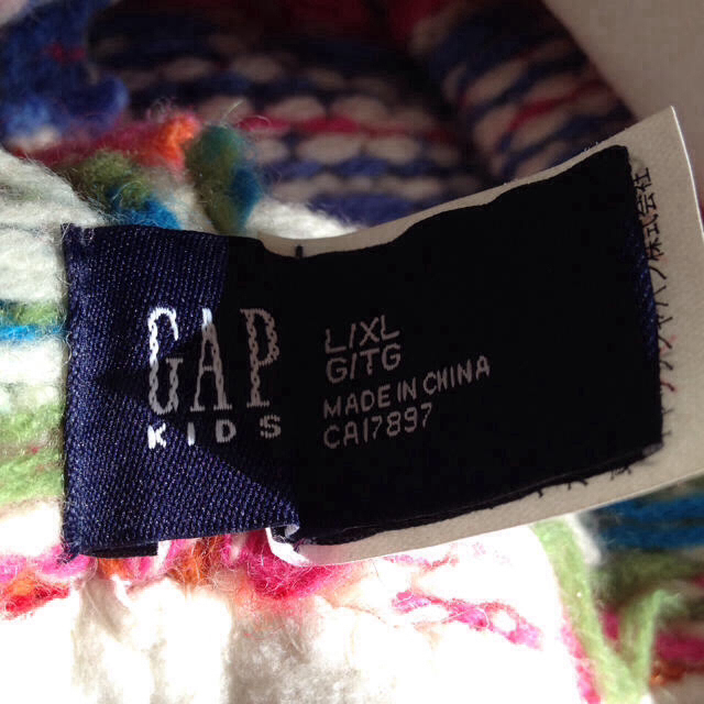 GAP(ギャップ)の※お値下げ※GAPぽんぽんニット帽 美品 レディースの帽子(ハット)の商品写真