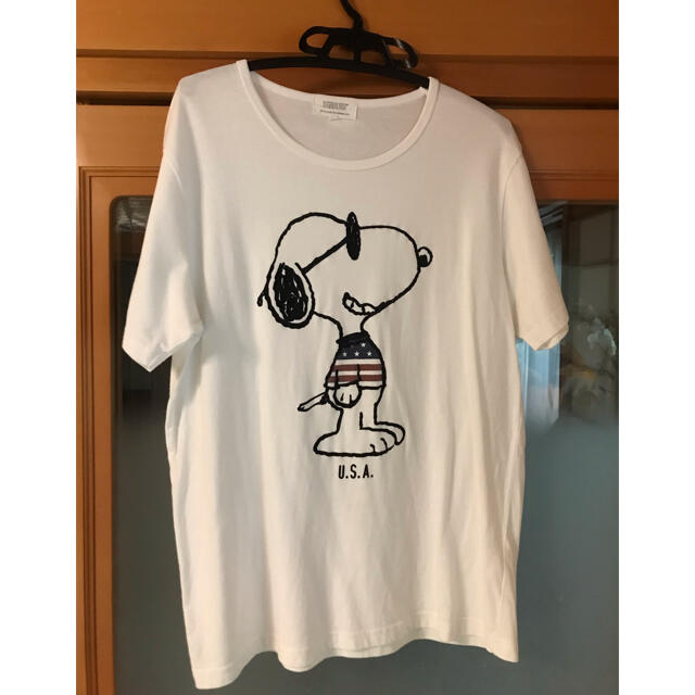 Right-on(ライトオン)のスヌーピー　tシャツ メンズのトップス(Tシャツ/カットソー(半袖/袖なし))の商品写真