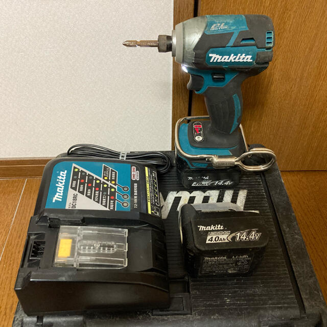 Makita(マキタ)のTD137 マキタ　マキタ　電動インパクトドライバーセット インテリア/住まい/日用品のインテリア/住まい/日用品 その他(その他)の商品写真