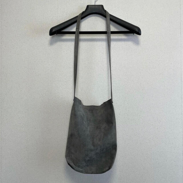 Hender Scheme(エンダースキーマ)のエンダースキーマ ピッグレザーショルダーバッグ メンズのバッグ(ショルダーバッグ)の商品写真