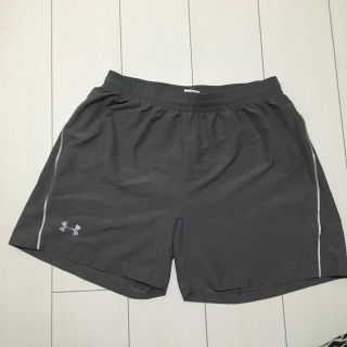 アンダーアーマー(UNDER ARMOUR)のアンダーアーマー　短パン　ショートパンツ(トレーニング用品)