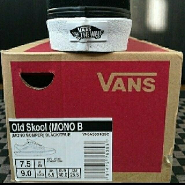 VANS(ヴァンズ)のレアUS企画 VANS〈新品〉バンズ オールドスクール モノ 黒×白 25.5 メンズの靴/シューズ(スニーカー)の商品写真