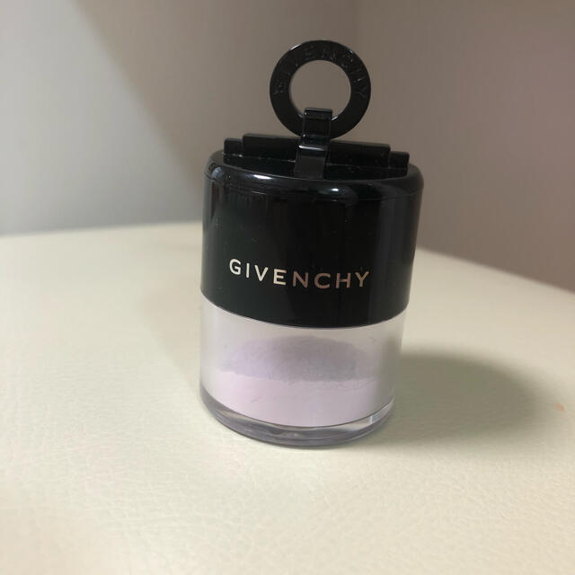 GIVENCHY(ジバンシィ)のGIVENCHY プリズム　リーブル　ポータブル コスメ/美容のベースメイク/化粧品(フェイスパウダー)の商品写真