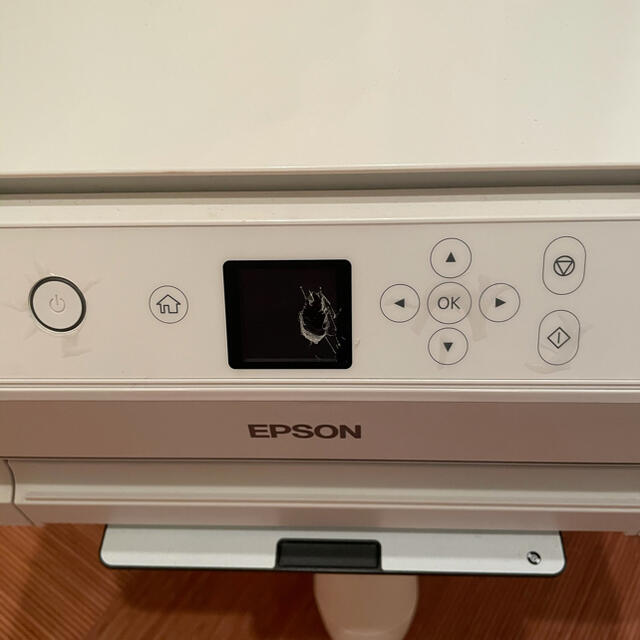 EPSON(エプソン)のエプソン　プリンター　EP-711A 中古品　 スマホ/家電/カメラのPC/タブレット(PC周辺機器)の商品写真