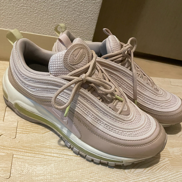 NIKE(ナイキ)の🈹期間限定　AIR MAX 97 レディースの靴/シューズ(スニーカー)の商品写真