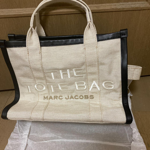 MARC JACOBS(マークジェイコブス)のMARC JACOBS THE SUMMER SMALL TOTE BAG レディースのバッグ(トートバッグ)の商品写真