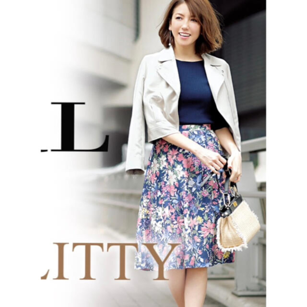 JUSGLITTY - 【新品】JUSGLITTY✧ボタニカルフラワープリントフレア