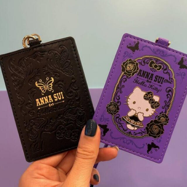 ANNA SUI(アナスイ)の☪️ANNA SUI x kitty コラボ☪️パスケース・台湾7-11限定 レディースのファッション小物(名刺入れ/定期入れ)の商品写真