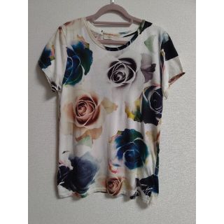 ポールスミス(Paul Smith)の☆ポールスミス☆ローズプリントカットソー  M(Tシャツ(半袖/袖なし))