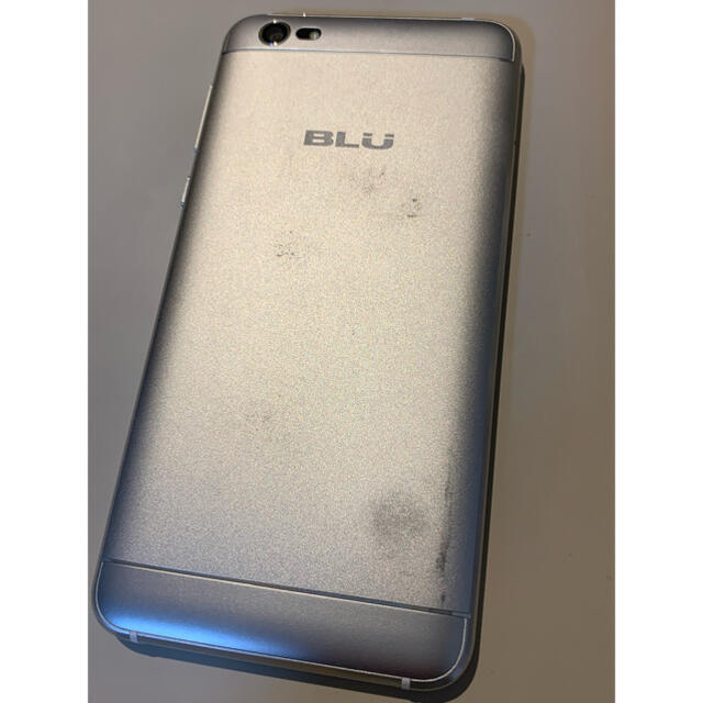 3G専用Android BLU GRAND M ホワイト スマホ/家電/カメラのスマートフォン/携帯電話(スマートフォン本体)の商品写真