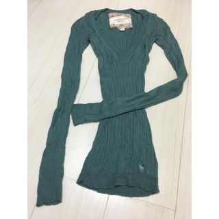 アバクロンビーアンドフィッチ(Abercrombie&Fitch)の☆アバクロ Vネック☆(ニット/セーター)