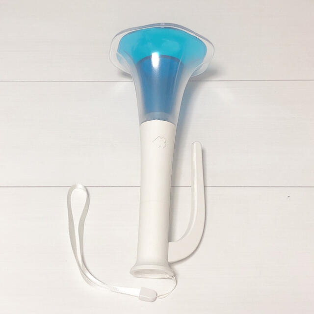 BTOB LIGFT STICK ver2(ラッパ) エンタメ/ホビーのタレントグッズ(アイドルグッズ)の商品写真