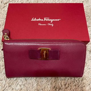 サルヴァトーレフェラガモ(Salvatore Ferragamo)のyuuu様専用  Ferragamo 長財布 ピンク 赤ヴァラリボン ファスナー(財布)