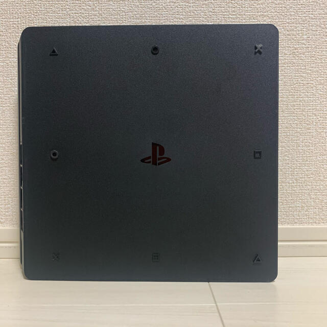 PlayStation4(プレイステーション4)のPlayStation4 エンタメ/ホビーのゲームソフト/ゲーム機本体(家庭用ゲーム機本体)の商品写真