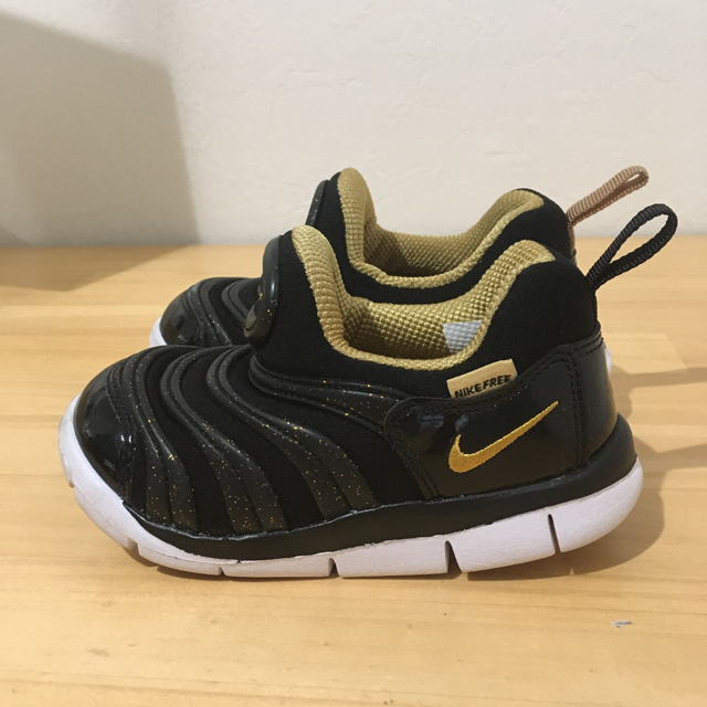 NIKE(ナイキ)のNIKEダイナモフリー　black 14cm キッズ/ベビー/マタニティのベビー靴/シューズ(~14cm)(スニーカー)の商品写真