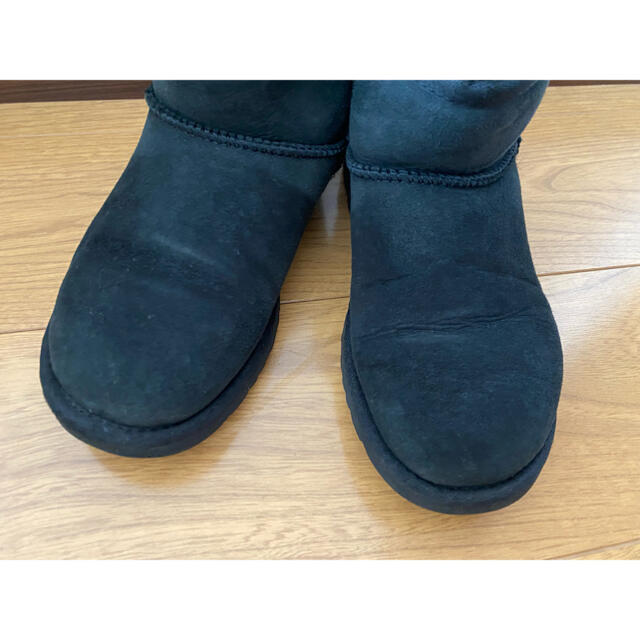 UGG(アグ)のUGG CLASSIC MINI＊クラシックミニ＊ムートンブーツブラック レディースの靴/シューズ(ブーツ)の商品写真