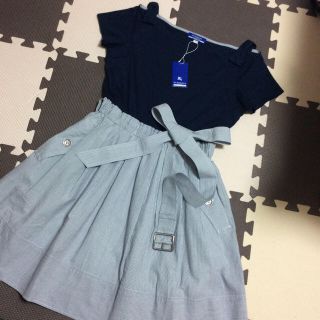 バーバリー(BURBERRY)のBURBERRY♡肩リボンワンピース(ひざ丈ワンピース)