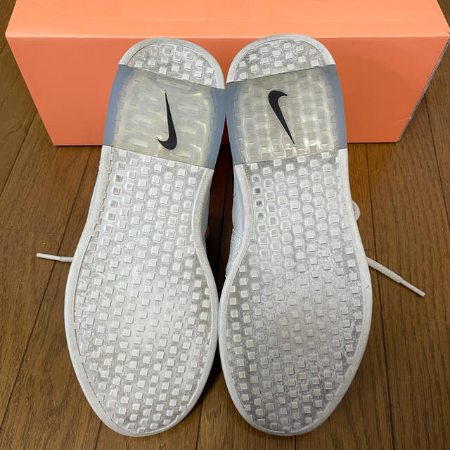 NIKE(ナイキ)のNIKE AIR FEAR OF GOD RAID LIGHT BONE メンズの靴/シューズ(スニーカー)の商品写真