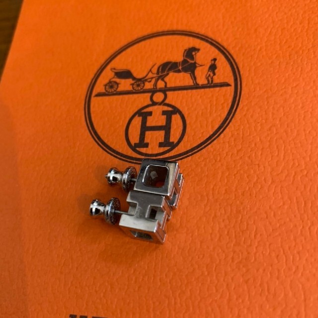 Hermes(エルメス)のHERMESピアス カージュドアッシュ レディースのアクセサリー(ピアス)の商品写真