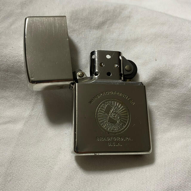 ZIPPO(ジッポー)のZIPPO WINDPROOF LIGHTER メンズのファッション小物(タバコグッズ)の商品写真