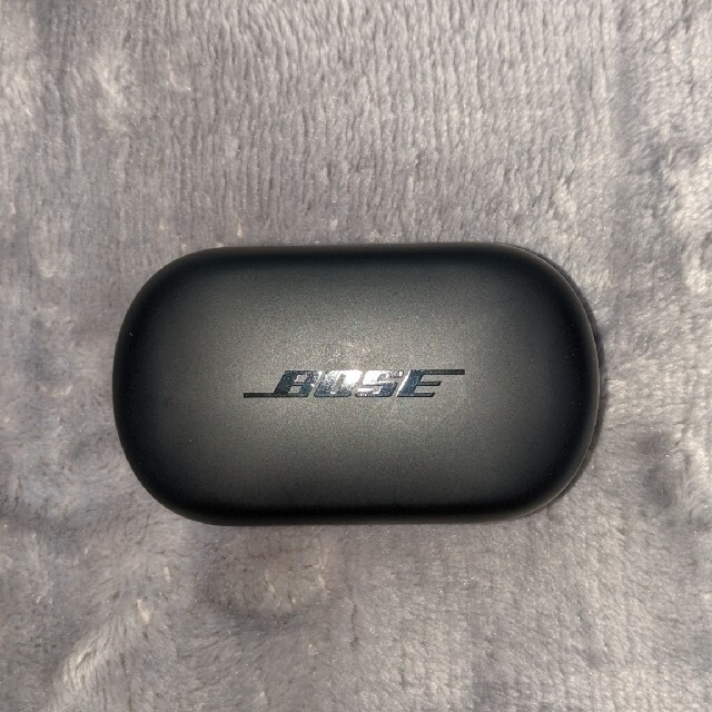 BOSE(ボーズ)のBose QuietComfort Earbuds【長期保証】 スマホ/家電/カメラのオーディオ機器(ヘッドフォン/イヤフォン)の商品写真