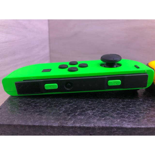 Nintendo Switch(ニンテンドースイッチ)のNintendo Switch Joy-Con グリーンとイエロー エンタメ/ホビーのゲームソフト/ゲーム機本体(その他)の商品写真