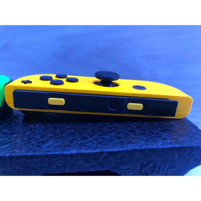 Nintendo Switch(ニンテンドースイッチ)のNintendo Switch Joy-Con グリーンとイエロー エンタメ/ホビーのゲームソフト/ゲーム機本体(その他)の商品写真