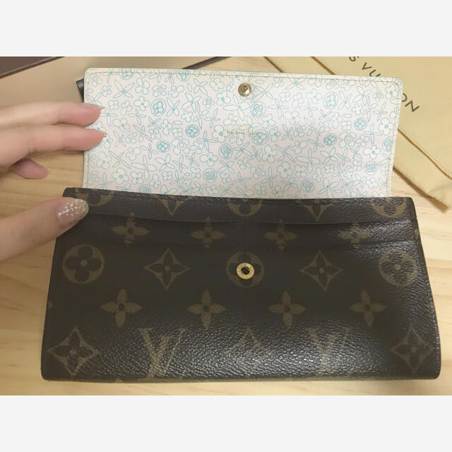 LOUIS VUITTON(ルイヴィトン)のLOUIS VUITTON ルイヴィトン 長財布 モノグラム　花柄　正規店購入品 レディースのファッション小物(財布)の商品写真