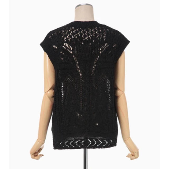 mame(マメ)のmame Lace Knitted V Neck Vest - black レディースのトップス(ベスト/ジレ)の商品写真