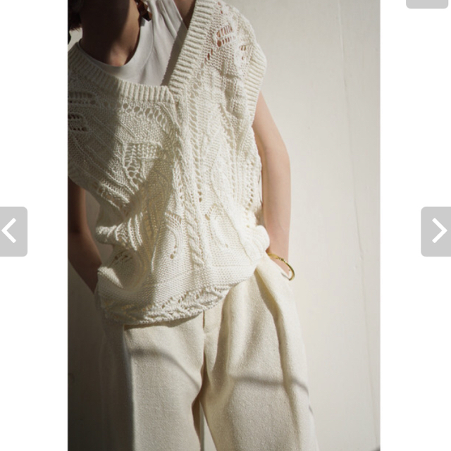 gigi様専用mame  Knitted V Neck Vest - white レディースのトップス(ベスト/ジレ)の商品写真