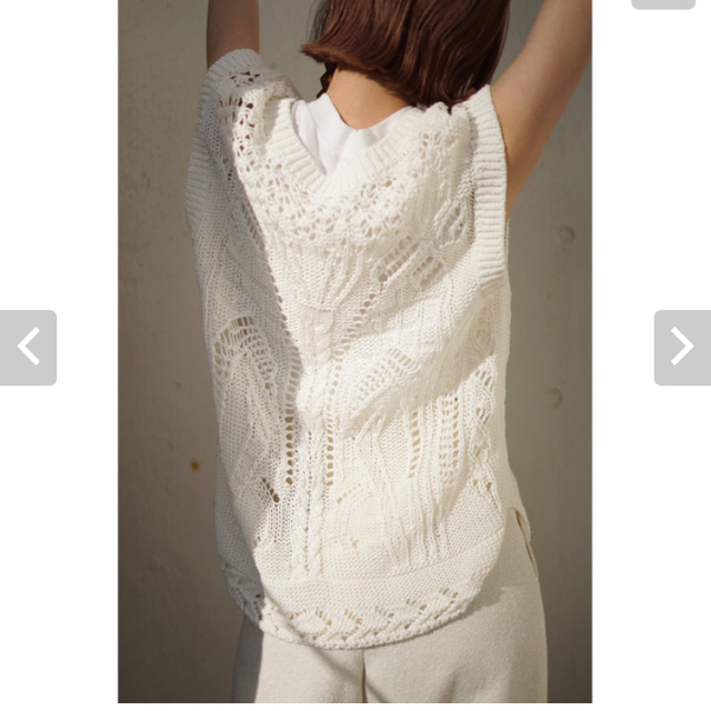 gigi様専用mame  Knitted V Neck Vest - white レディースのトップス(ベスト/ジレ)の商品写真