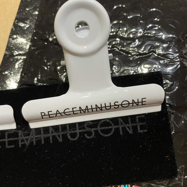 PEACEMINUSONE(ピースマイナスワン)のpeaceminusone × THE CONVENI クリップ  メンズのファッション小物(その他)の商品写真