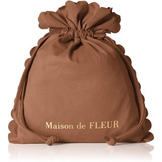 メゾンドフルール(Maison de FLEUR)のMaison de FLEUR メゾン ド フルール　スカラップM巾着(ポーチ)