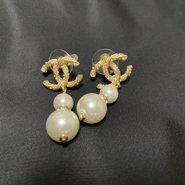 CHANEL(シャネル)のCHANEL ピアス【刻印あります】 レディースのアクセサリー(ピアス)の商品写真