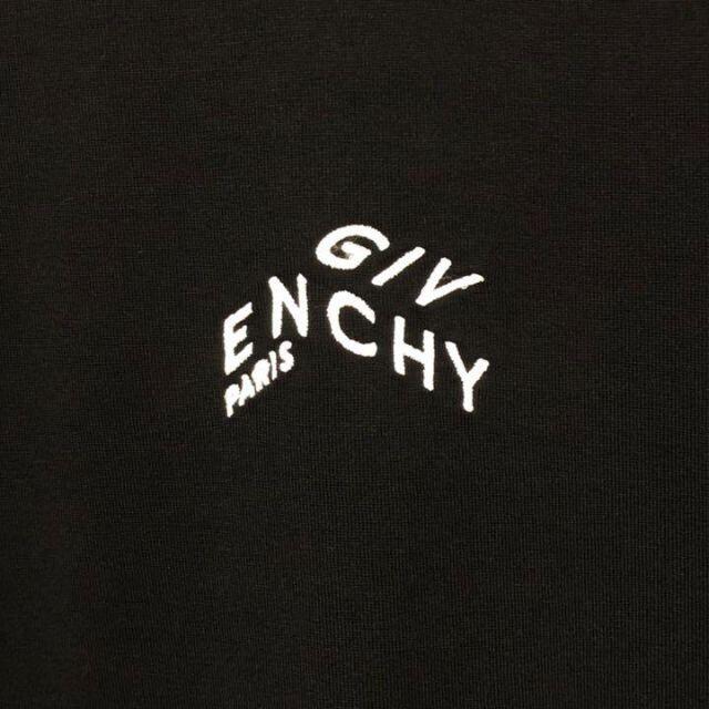 GIVENCHY(ジバンシィ)のMサイズ GIVENCHY ジバンシー スモールロゴ刺しゅう Tシャツ メンズのトップス(Tシャツ/カットソー(半袖/袖なし))の商品写真