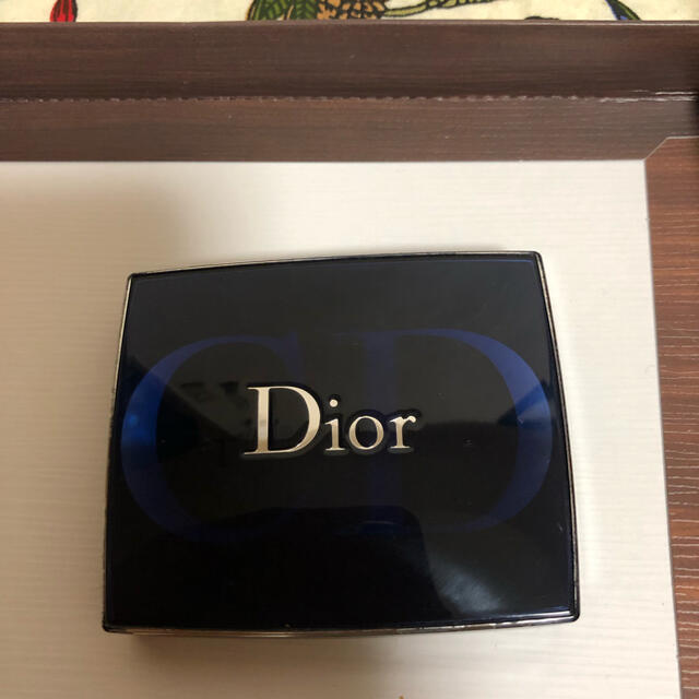 Dior(ディオール)のディオール　アイシャドウ　ボルガニック コスメ/美容のベースメイク/化粧品(アイシャドウ)の商品写真