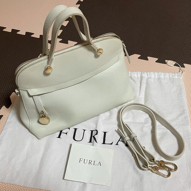 Furla(フルラ)のFURLA フルラ ハイパー ホワイト M レディースのバッグ(ハンドバッグ)の商品写真